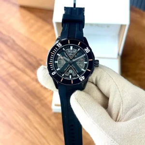 Buy Luxurious Ulysse Nardin Watch For Men (CT593)